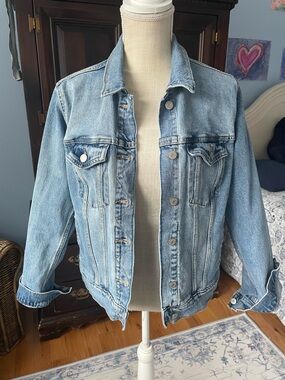 Old Navy Denim Jean Jacket-Medium